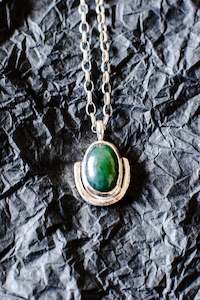 Jewellery: Oval Pounamu necklace