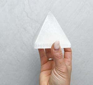 Selenite Pyramid | Cleanse