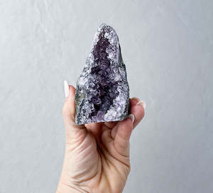 Candle: Amethyst Cut Base | Calming