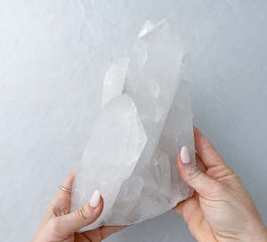 Clear Quartz Large Clusters | Focus