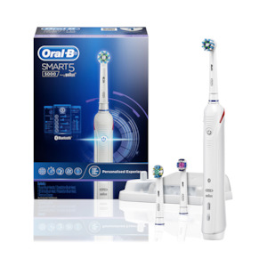 ORAL B Smart 5000 Electric Toothbrush White