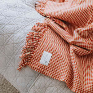 Homewares: NZ Lambs Wool Throw | Meiti Melon Houndstooth Weave