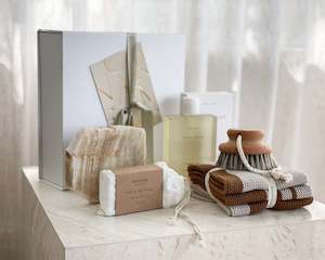 Bath & Beauté Hamper