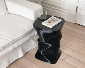 Gift: Special Studio | Twist Side Table | Black