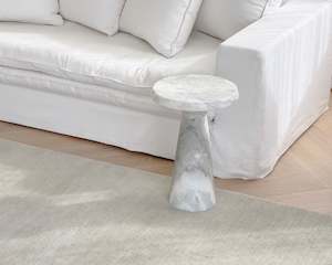 Gift: Onyx Contour Side Table