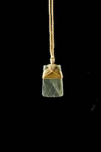 Hei Toki: New Zealand Pounamu Hei Toki Small Medium