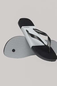 Shoe: HA-I7 (Havaianas top colour block 3498 ice grey) 102491956