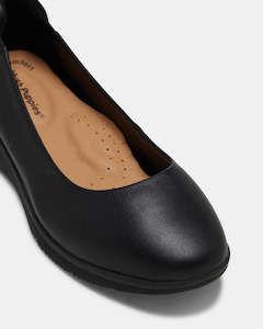 HP-O2 (Hush puppies nellie black) 102296520