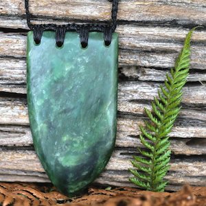 Large Niho Pounamu Necklace