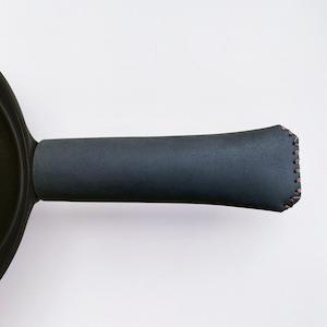 The Ironclad Black Pan Snug