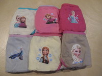 Baby wear: Frozen underwear