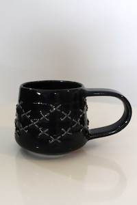 Fashion design: PĀTIKI MUG BLACK