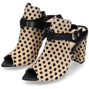 Clothing: RICKI HEEL