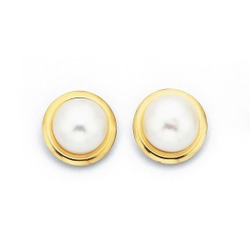 9ct freshwater pearl studs