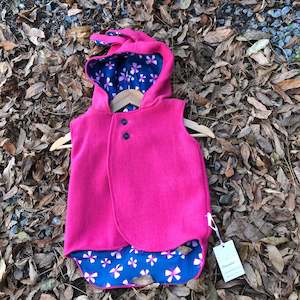 Size 4 Watermelon pink with blue floral and bunny ears