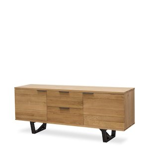 Investment - commercial property: New Yorker Buffet Sideboard - 1900w