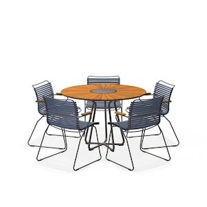 Circle Outdoor Table 1100dia + 5 Click Chairs with Arm