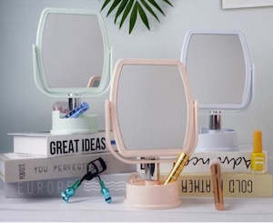 Plastic container, household: Desktop Makeup Mirror