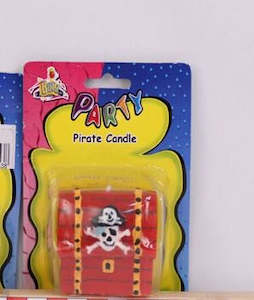 Plastic container, household: Birthday Candle Pirate Chest