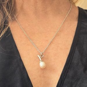 Acorn necklace. silver and fresh water pearl. Length 49cm