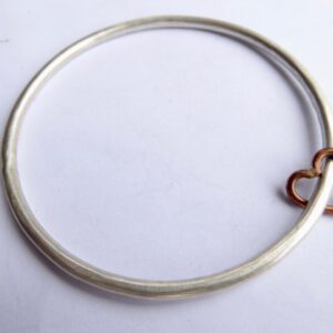 Eclipse Bracelet. 3mm round 22ct gold and fine silver. Internal diameter 67mm