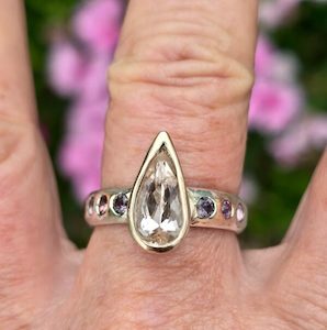 Morganite pear ring. sapphires, silver and 18ct pink gold. Size S 1/2