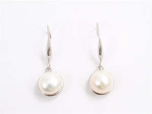 White Round Freshwater Pearl Earrings - PL0323