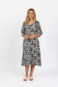 Womenswear: Vassalli 6105 Dress - Coco (Black/)