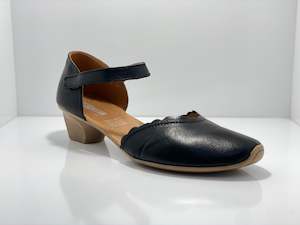 Footwear: Sharyn Leather Shoe Stegmann