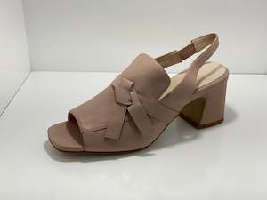 Tackle Slingback