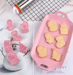 Cutters: 6 pcs Christmas Cookie set