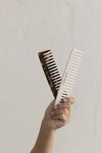 Chloe Zara - Comb