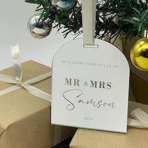 Printing support: First Christmas Mr + Mrs Bauble