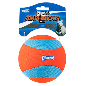 Pet: Chuckit Amphibious Mega Ball