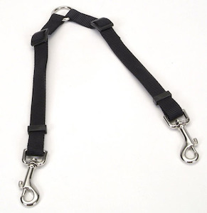 Pet: Dog Coupler -Walk two dogs