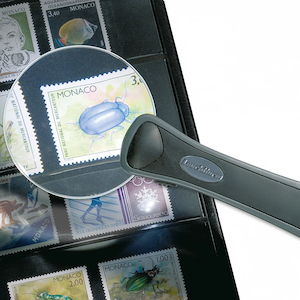 Products: READ 2.5X magnifying glass