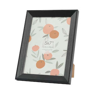 Commercial photography: Finny 5x7 Black frame