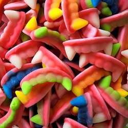 Confectionery: Foamy Fangs