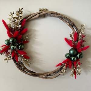 Gift: Wreath - Christmas Willow