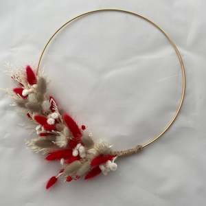 Gift: Wreath - Vibrant Gold Metal