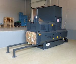 Waste remediation: CC 30 V Horizontal Auto Tie Baler