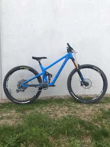 EX DEMO PIVOT SWITCHBLADE PRO XO1 - LARGE