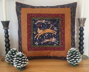 Vintage - Christmas Cats Handmade Quilted Cushion Cover