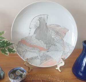 Clothing: Vintage Hand Painted Japanese Lady Plate Signed (1994)