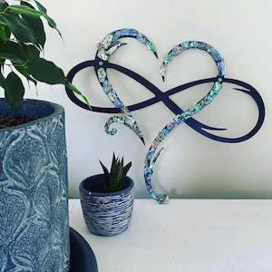 Sales agent for manufacturer: Paua Infinity Heart (48cm)