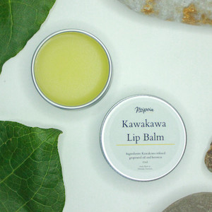 Kawakawa Lip Balm Poipoia Ōtautahi