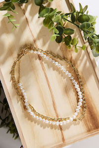 Pearl and Gold Necklace Set