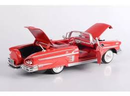 MotorMax Timeless Legends 1:24 - 1958 Chevy Impala Convertible (Red)