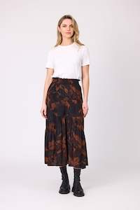 Womenswear: Essence Skirt