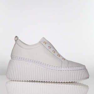 Womenswear: Minx Pearlzie Boost